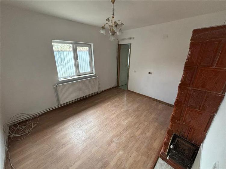 Duplex cu 3 camere cu Teren 453 Mp în Exterior Est