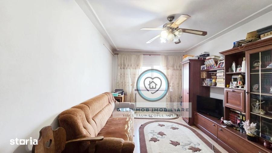 Apartament cu 3 camere decomandat în Mihai Bravu