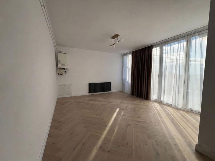 Penthouse cu 3 camere decomandat în Șelimbăr