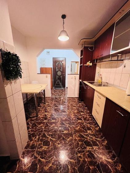 Apartament cu 2 camere decomandat, mobilat în Zorilor