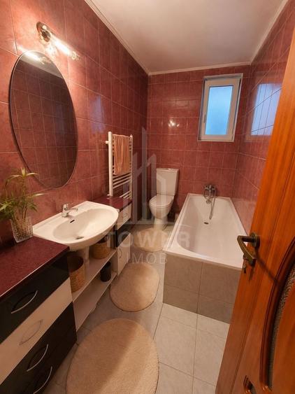 Apartament cu 4 camere decomandat în Șelimbăr