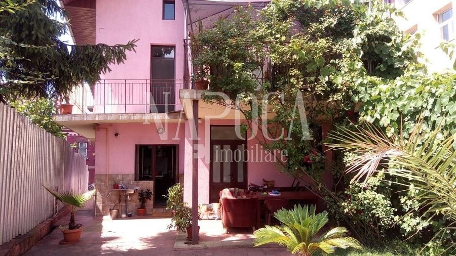 Casă individuală cu 7 camere cu Canalizare în Gheorgheni