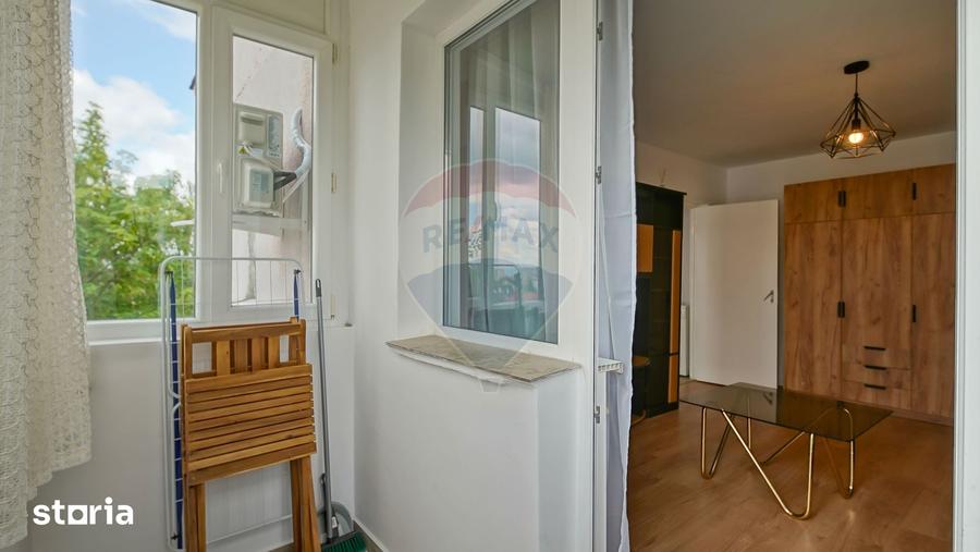 Apartament cu 2 camere semidecomandat în Griviței