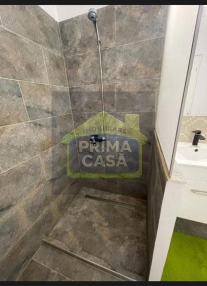 Garsonieră decomandată în Hotvon