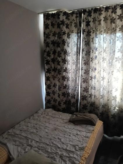 Apartament cu 3 camere semidecomandat în Micro II