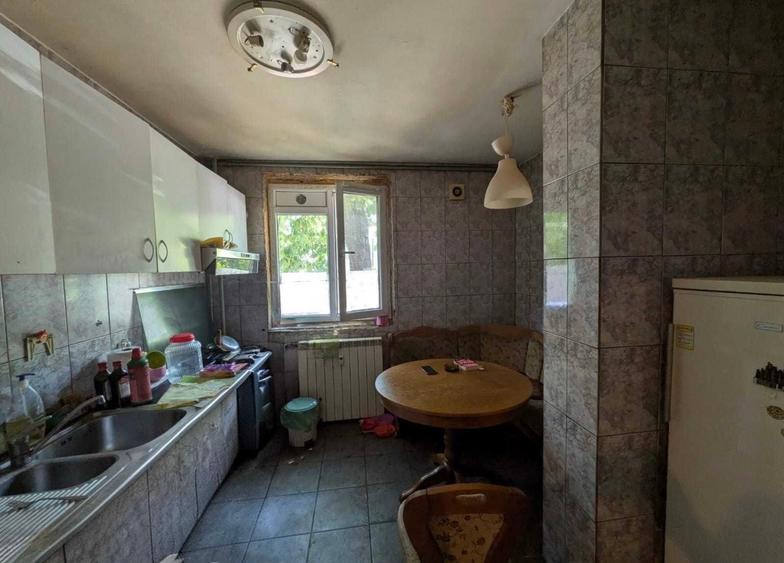 Apartament cu 3 camere decomandat în Sălăjan