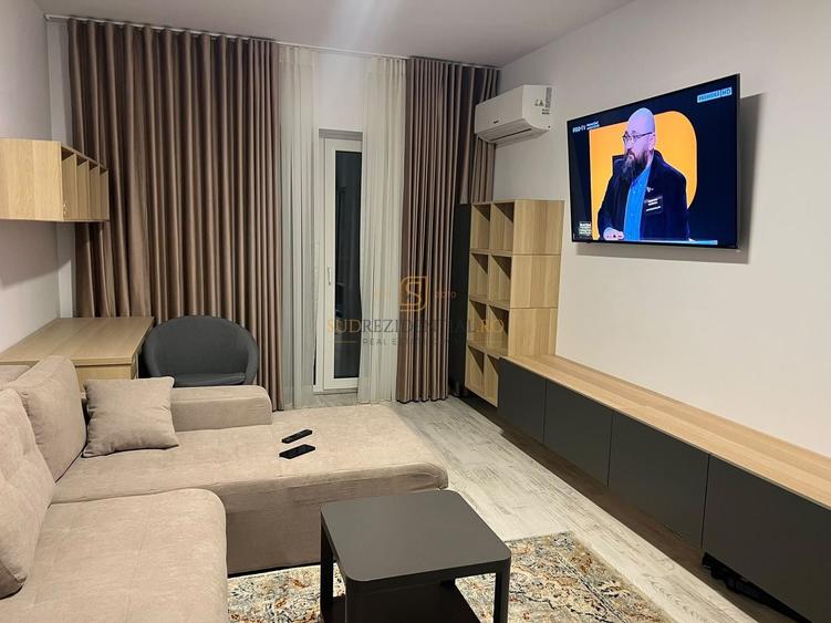 Apartament cu 2 camere decomandat, mobilat în Metalurgiei