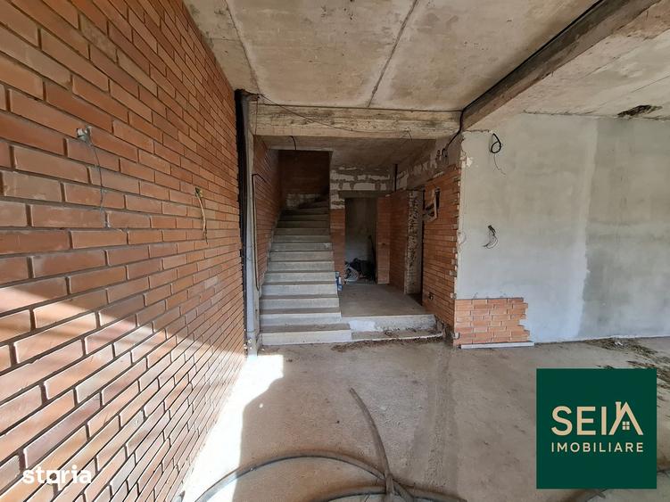 Casă cu 6 camere cu Teren 1700 Mp în Sascut