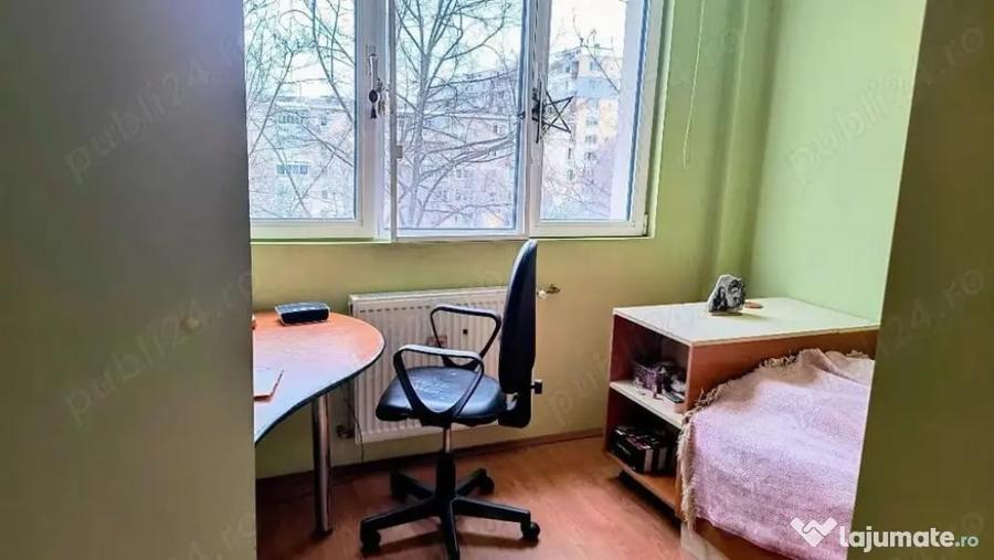 Apartament cu 3 camere decomandat în Berceni