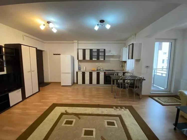 Apartament cu 2 camere, 44 mp, etaj intermediar, zona Eroilor - 2
