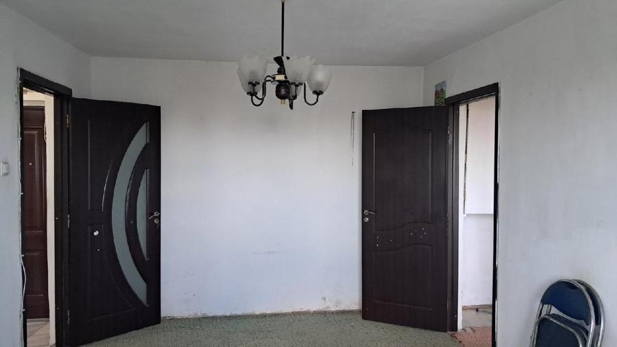 Apartament cu 2 camere semidecomandat în Sud