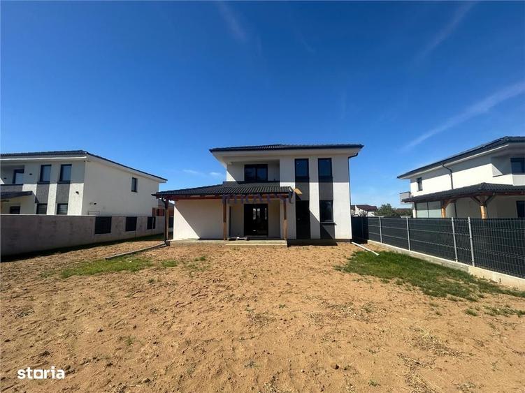Casa Noua De Vanzare In Martinesti | 130.000 Euro Negociabil | 3 Dormi - 5