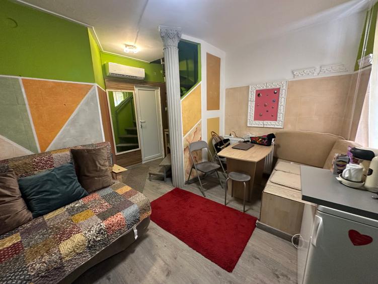 Apartament cu 2 camere semidecomandat în Gara de Nord