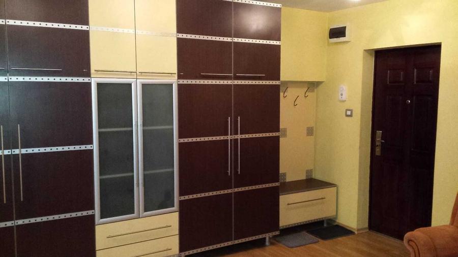 Apartament cu 3 camere semidecomandat în Aleea Tudor Neculai