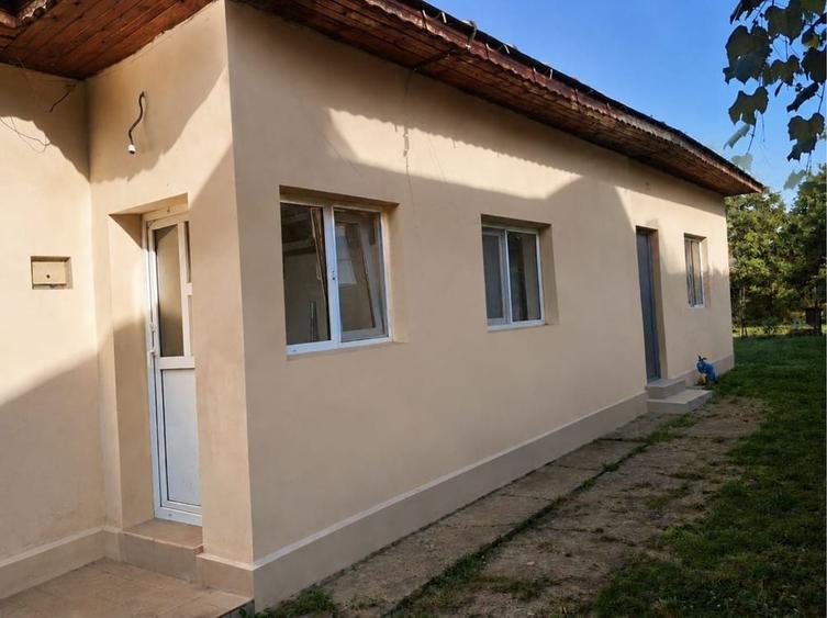 Casă cu 3 camere în Bolintin-Deal