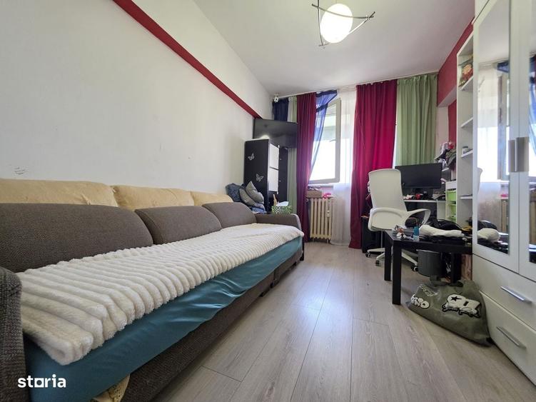 Apartament cu 3 camere în Drumul Taberei