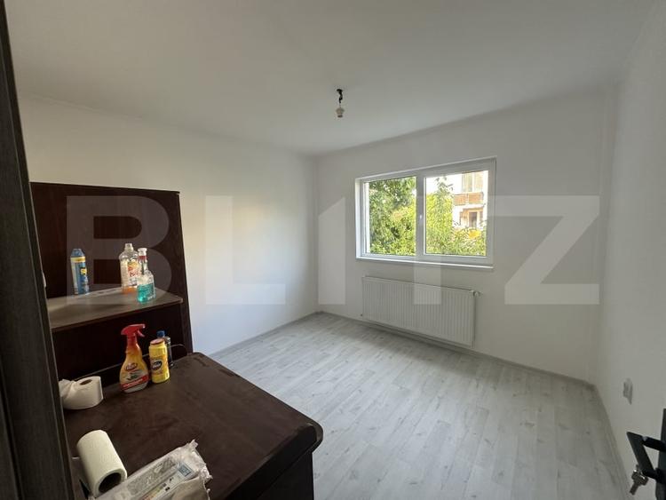 Apartament cu 2 camere semidecomandat în Micro 16