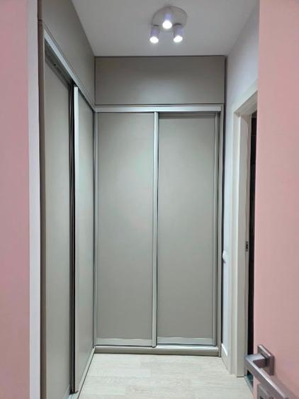 Apartament cu 2 camere decomandat, mobilat în Central