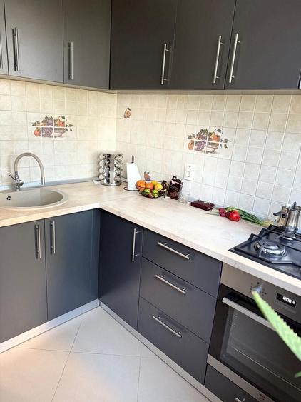 Apartament cu 2 camere semidecomandat în Gara de Nord