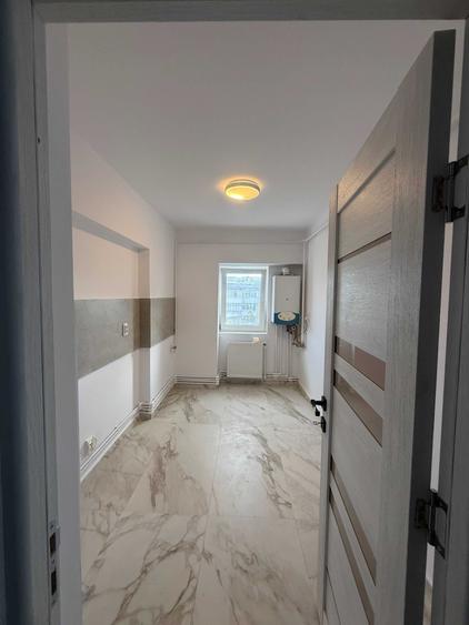 Proprietar, 2 Cam D, Renovat NOU, Etaj 4/10, Statie Bicaz la Bulevard! - 3