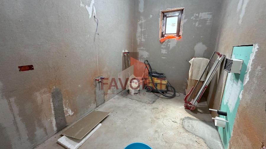 Duplex cu 3 camere cu Canalizare în Moșnița Nouă