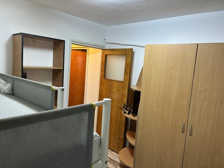 Apartament cu 3 camere decomandat în Central