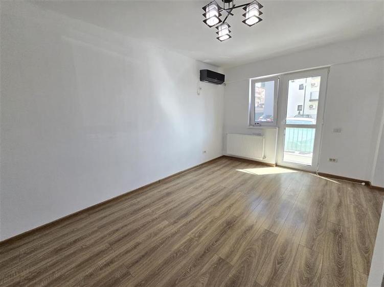 Apartament cu 2 camere decomandat în Valea Lupului