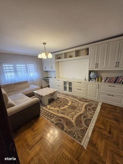 Apartament cu 3 camere decomandate, Obcini - 2