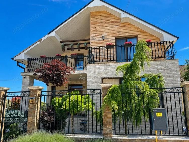 Casă cu 5 camere cu Teren 466 Mp în Nufărul