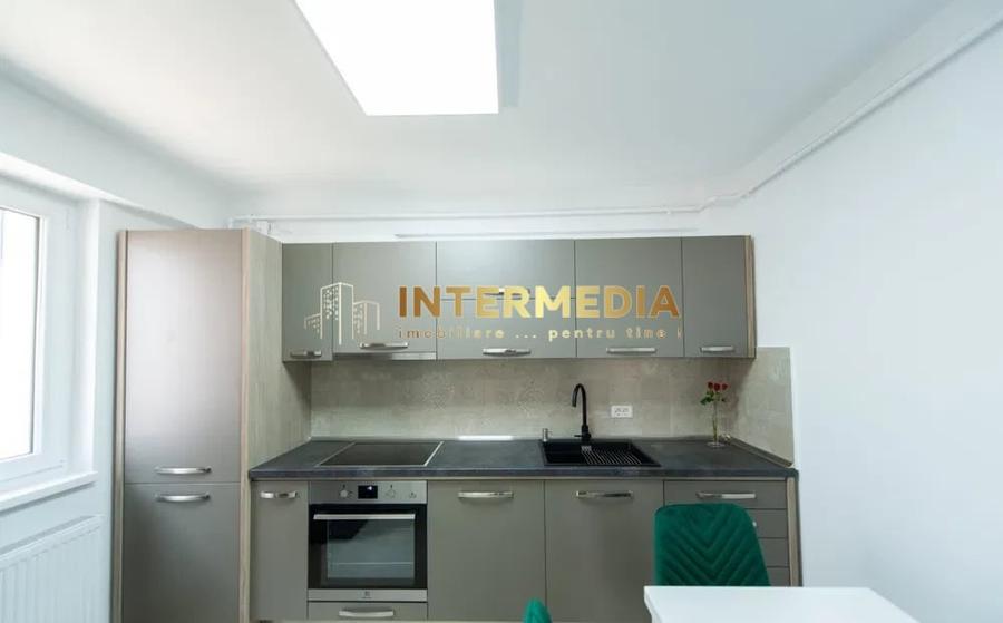 Apartament cu 3 camere decomandat, mobilat în Cetate