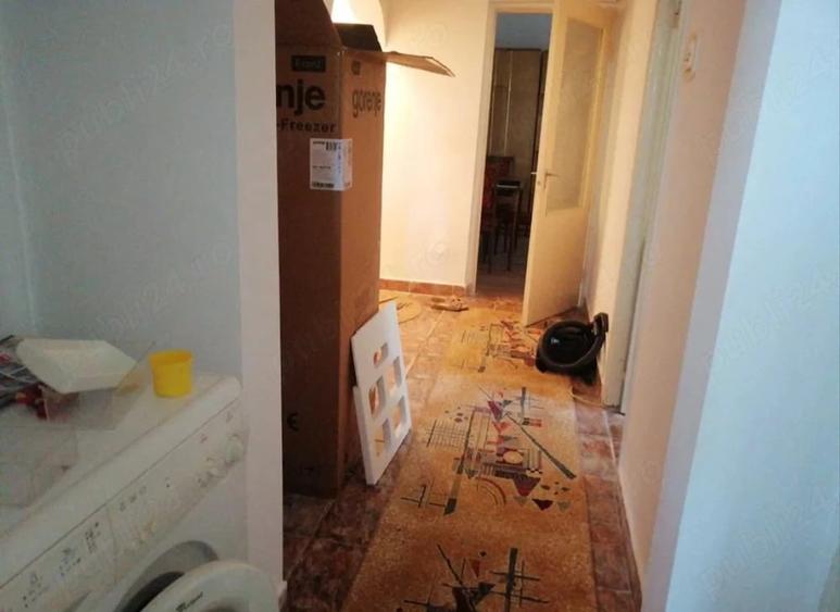 Apartament cu 2 camere decomandat în Micro 20
