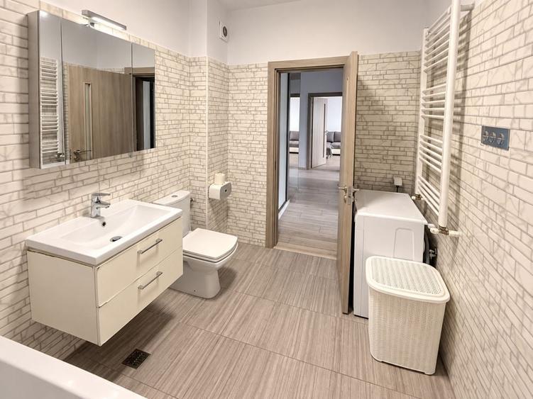Apartament cu 2 camere decomandat în Giulești