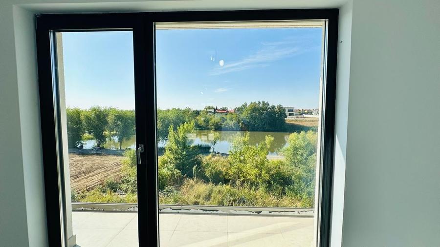 Duplex cu 4 camere cu Teren 394 Mp în Ostratu
