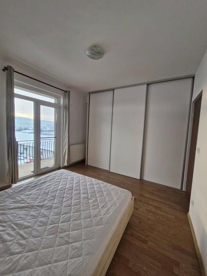 Apartament cu 2 camere decomandat în Exterior Vest