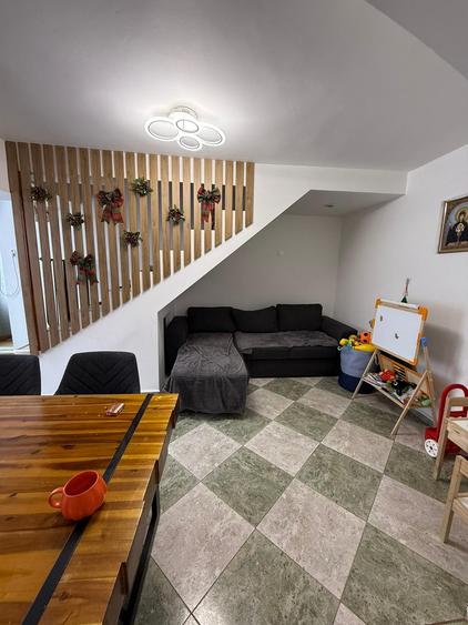 Casă individuală cu 6 camere cu Teren 270 Mp în Brâncoveanu