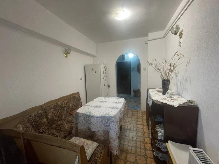 Apartament cu 2 camere decomandat în Traian