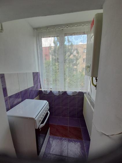 Garsonieră decomandată în Astra