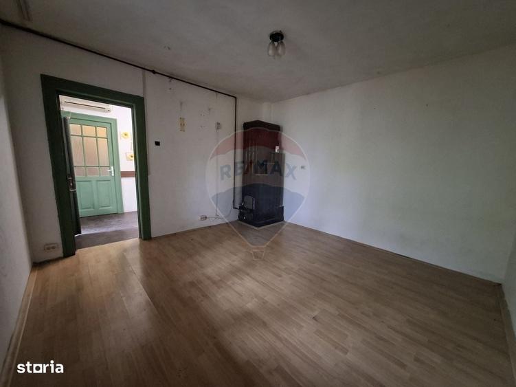 Casă cu 2 camere în Pieptănari