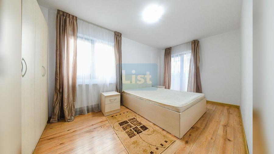 Apartament cu 3 camere semidecomandat în Între Lacuri