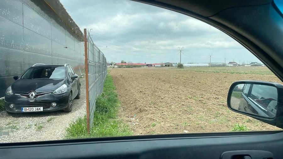Teren de 4000 mp, în Crevedia