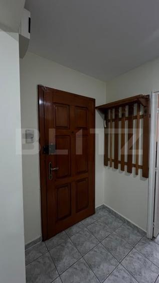Apartament cu 3 camere decomandat, mobilat în Orăștie