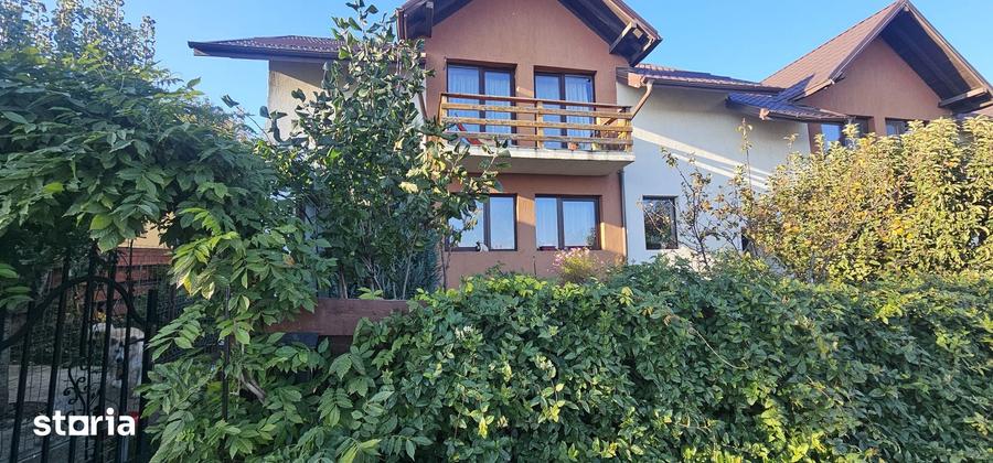 Casă cu 4 camere cu Teren 200 Mp în Cug