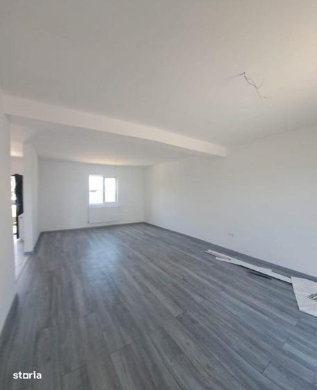 Casă cu 4 camere în Vârteju