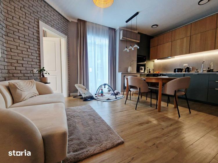 Apartament cu 3 camere semidecomandat, mobilat în Bună Ziua