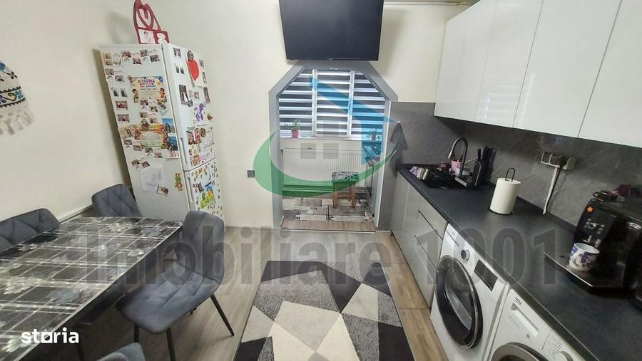 Apartament 2 camere, decomandat, Macului, etaj 4, renovat - 1