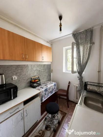 Apartament cu 2 camere semidecomandat în City Park Mall