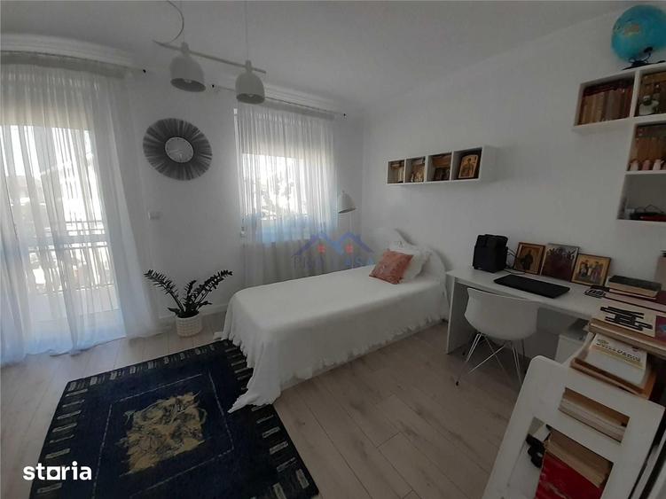 Apartament cu 4 camere în Cetate — fotografia 3