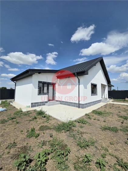 Casă cu 3 camere cu Teren 411 Mp în Valu lui Traian