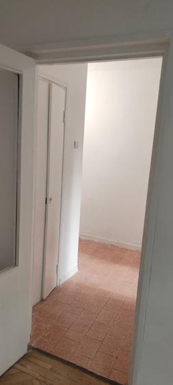 Apartament cu 3 camere semidecomandat în Nord