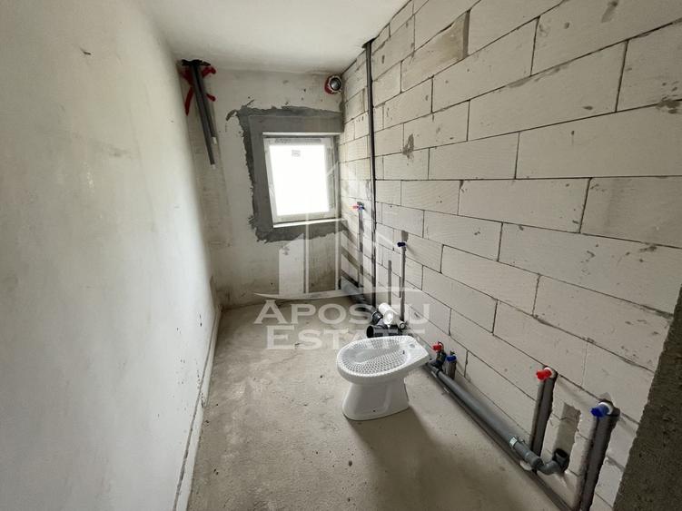 Spațiu comercial, de 920 mp, în Șagului